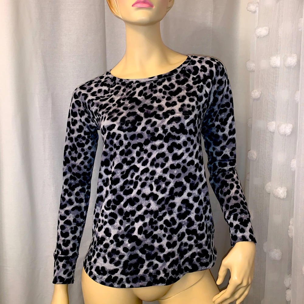 Express leopard long sleeve top XS
